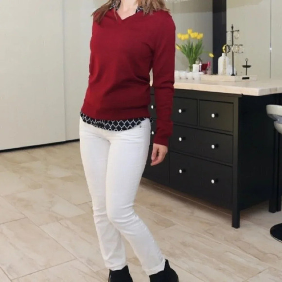 Cranberry Merino wool sweater - Picture 2 of 7